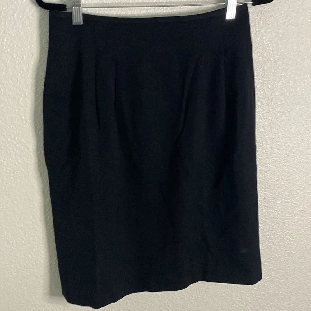 Liz Claiborne- Black wool midi classic skirt- Size 12